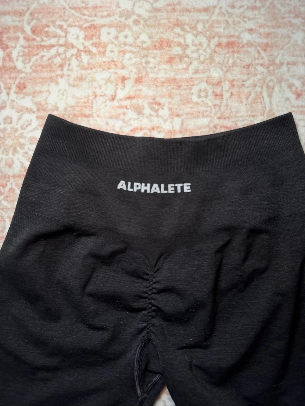 Alphalete Amplify Black High-Waist Scrunch Bike Shorts Size Small